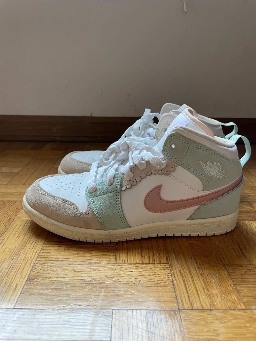 Jordan Kids High-Top Sneakers in White, Mint & Blush